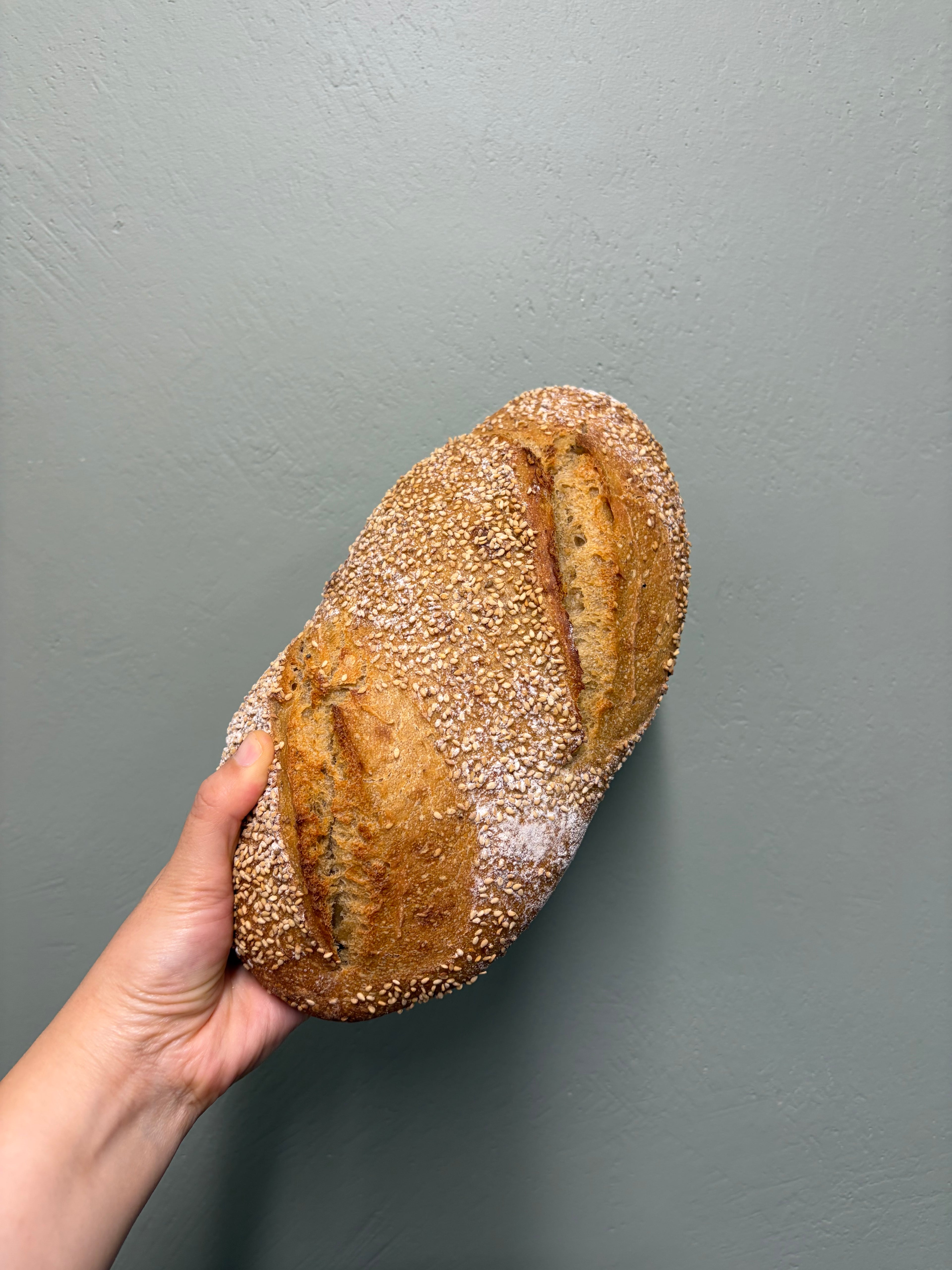 Pain au miso et sésame