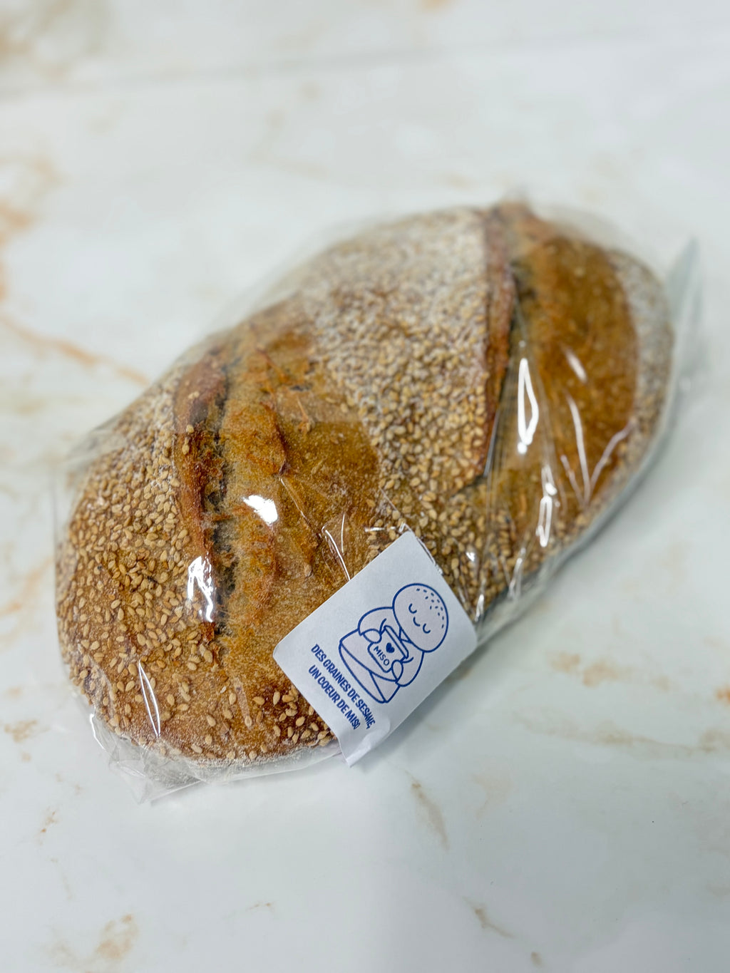 Pain au miso et sésame